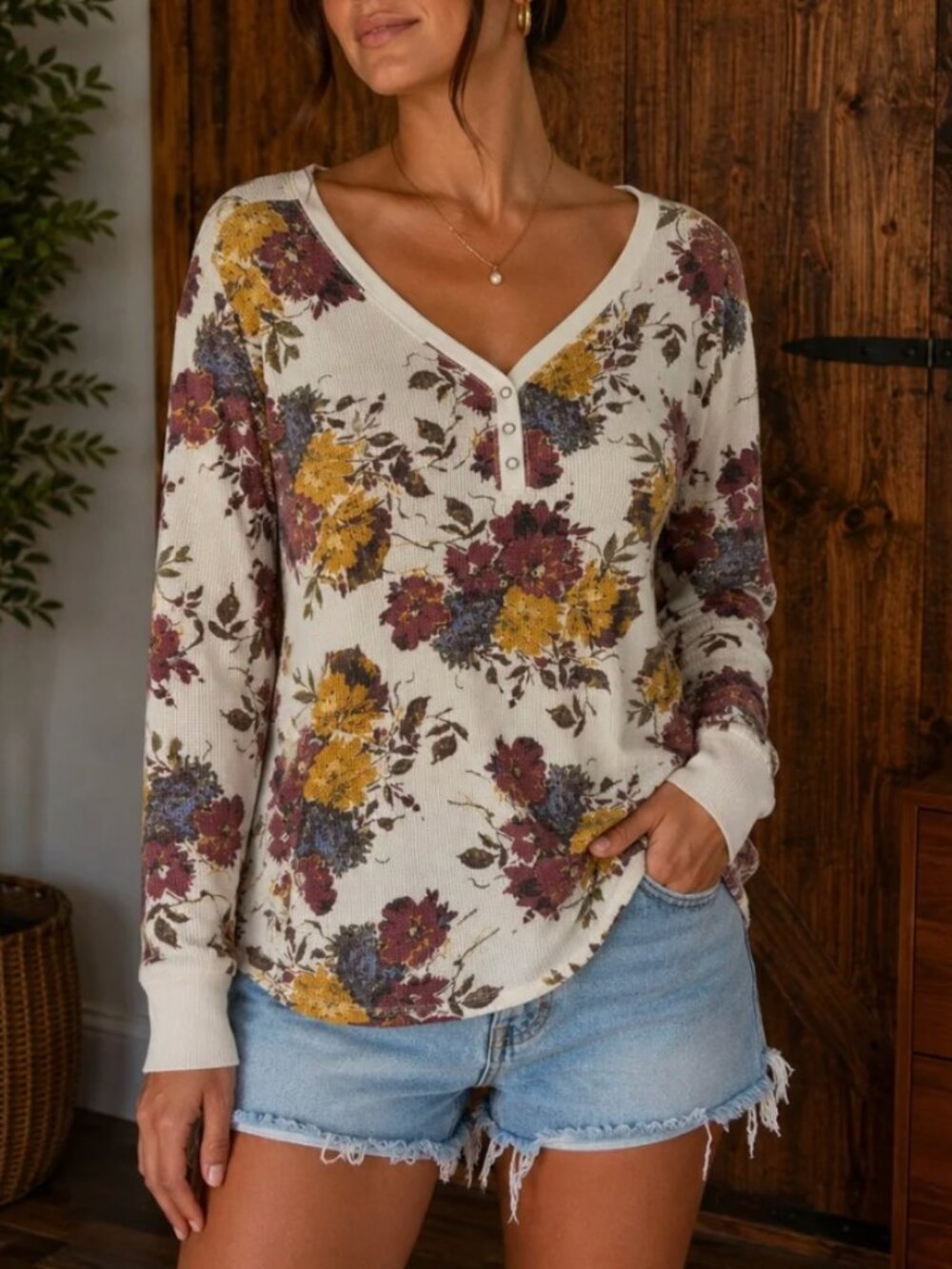 Time and Tru Women’s Size Large 12-14 Thermal Henley Top Long Sleeve White